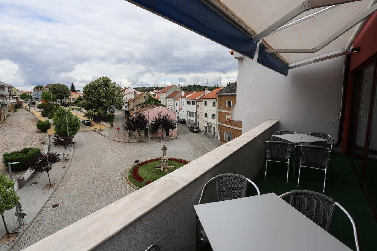 Hospedaria Robalo Sabugal Exteriör bild